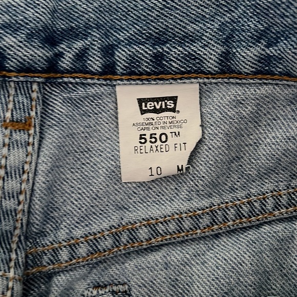 Levi’s Vintage 550 Red Tab Jean Shorts - Picture 2 of 6